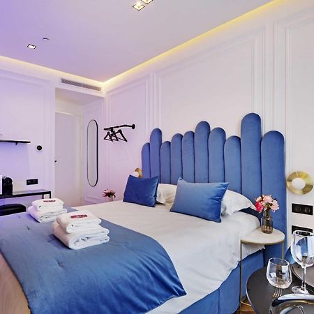 Private Suite With Jacuzzi - 2P - Rivoli ปารีส ภายนอก รูปภาพ